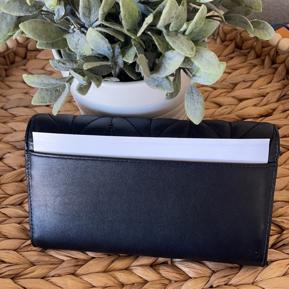 Kate Spade wallet - Picture 2 of 6